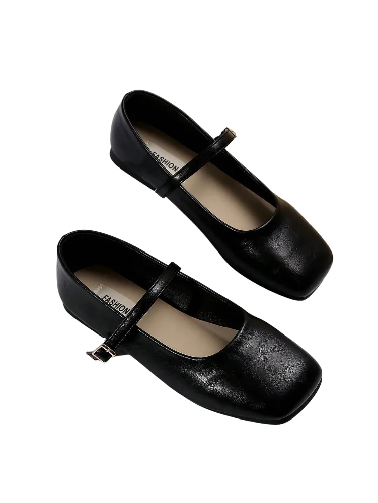 MAKEMECHIC Leather Flat Closed Flats