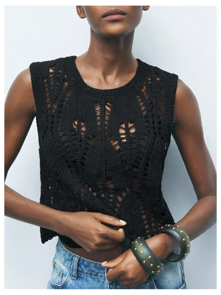 MAKEMECHIC Crochet Knit Sleeveless Sweater, view 2