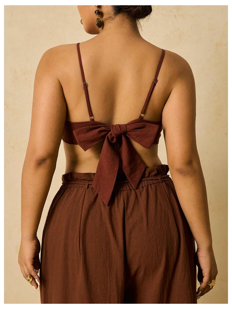 MAKEMECHIC Floral Cut Out Tie Back Crop Top, view 3