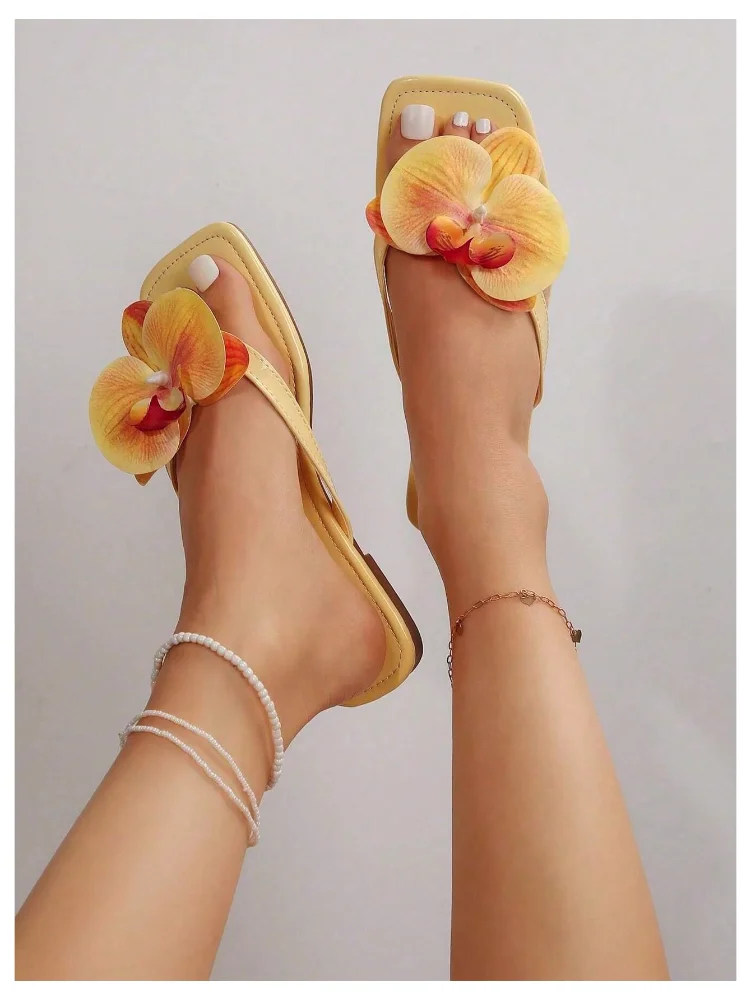 MAKEMECHIC Flower Flat Square Sandals, view 2
