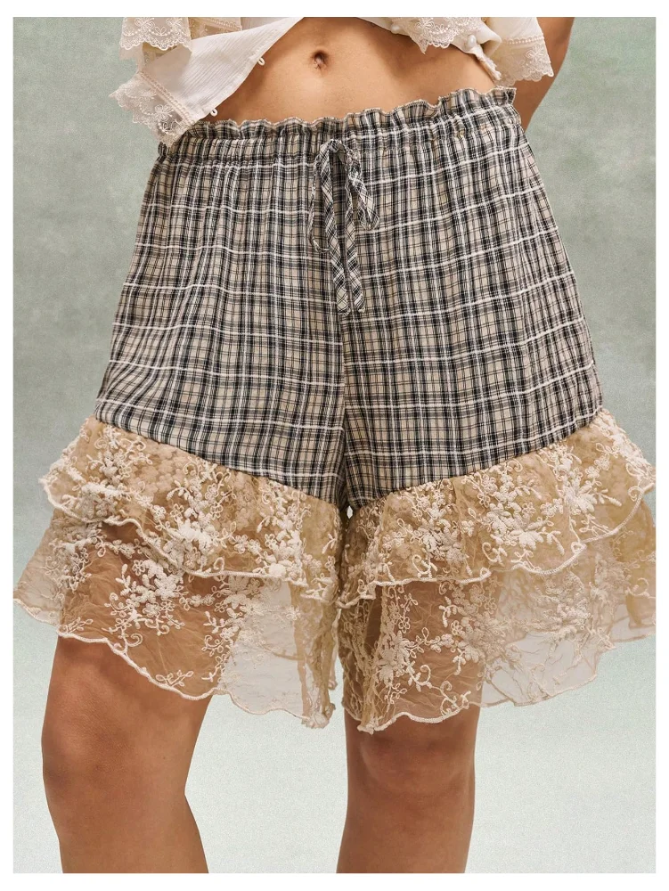 MAKEMECHIC Ruffle Lace Gingham Shorts, view 3